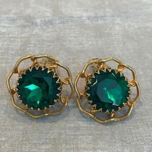 Stunning Large Emerald Green clip earrings, Vintage